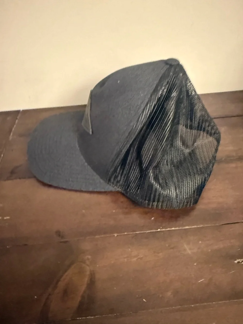 RVCA Black Mesh Trucker Hat Snapback Mid Fit Surf Skate Streetwear Cap